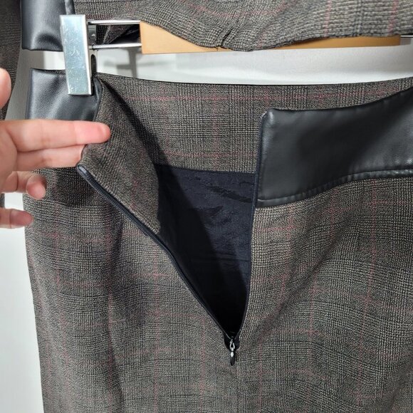 San Francisco Two Piece Plaid Jacket Skirt Suit Set Lined Faux Leather Trim - Picture 9 of 15